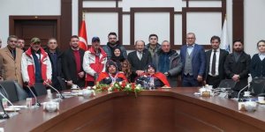 6 madalya ile Erzurum'a döndüler