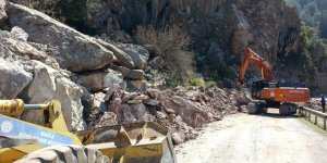 Faralya’da Heyelan Müdahalesi: Büyükşehir Ekipleri Harekete Geçti