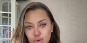 Türk bayraklı tişörtle video çekti, milyonlar izledi