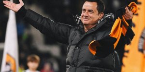 Son 1 maç! Acun Ilıcalı'nın Hull City'si Premier Lig yolunda finale yükseldi