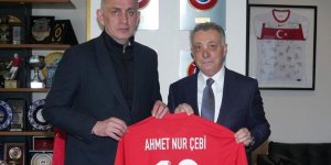 Ahmet Nur Çebi, Türk futbolunun efsane kulübünü satın alıyor