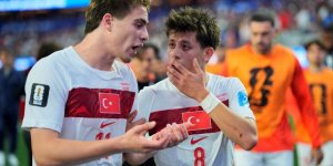 Atılan manşetler olay! Bütün dünya A Milli Takım'ı konuşuyor