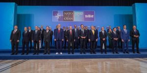 NATO Zirvesi'nde liderlerden aile fotoğrafı