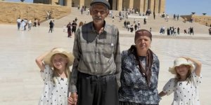 Çocuk yapmak için evlerini sattılar! İşte sosyal medyayı mest eden ailenin hikayesi