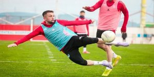Erzurumspor FK, meşgul çalıyor