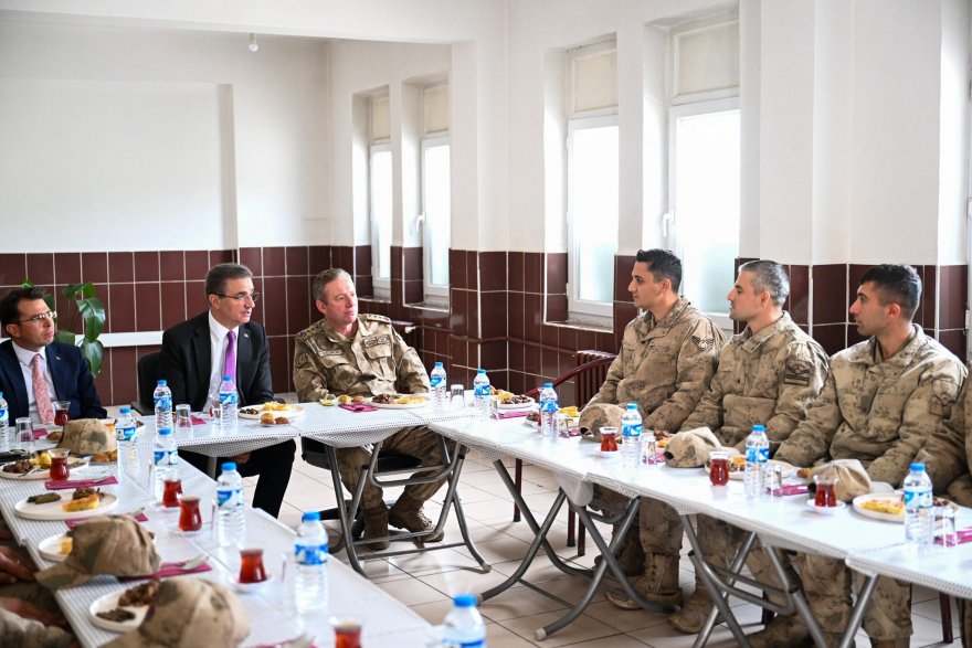 hjaycp4wcaaefid.jpg