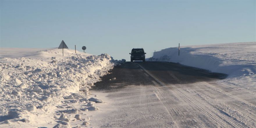 Ardahan'da 1 Mayıs'ta kar, kış